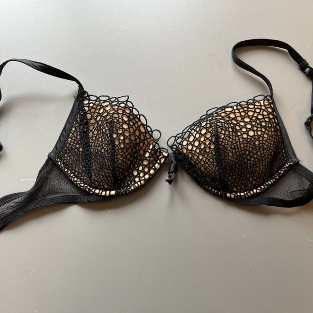 marvel by La Perla black lace bra